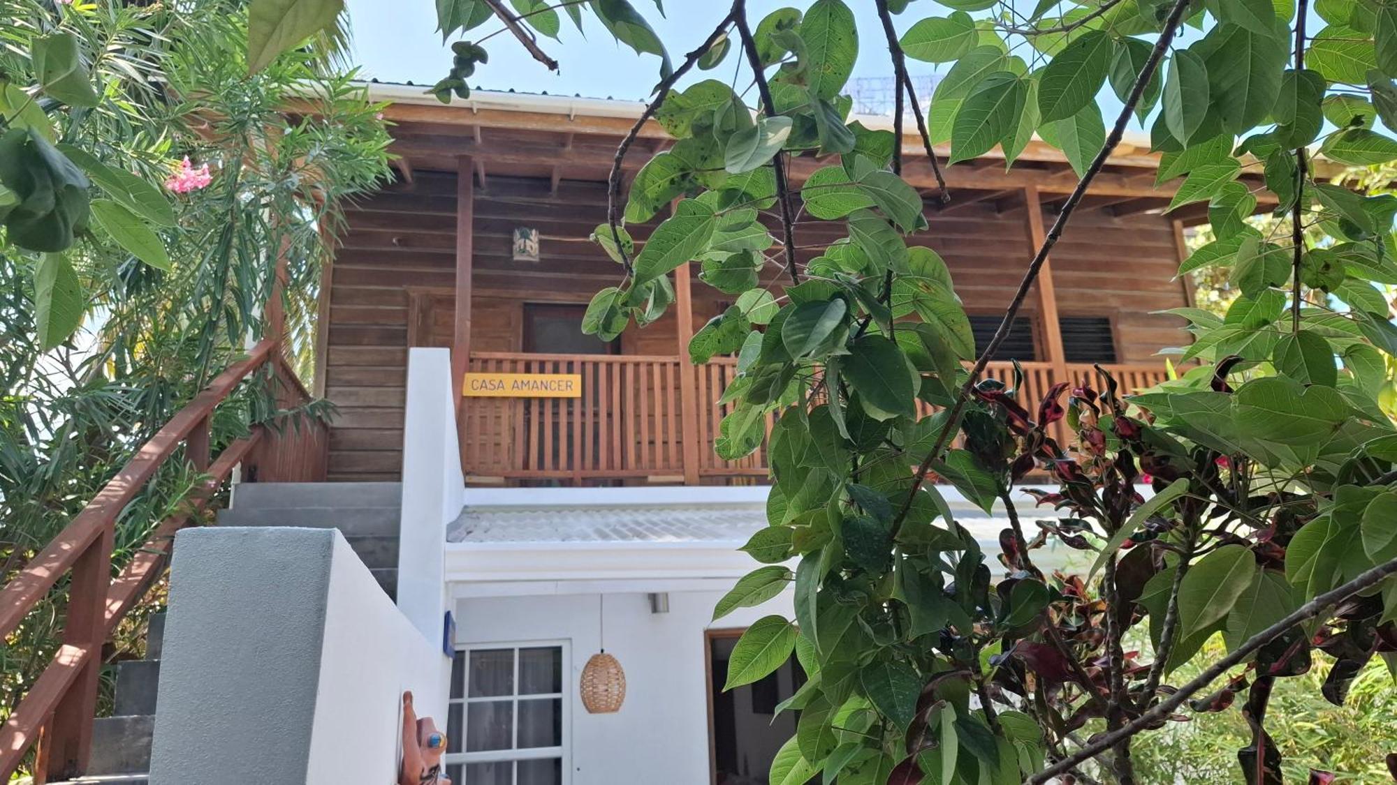 Amanda'S Place Casa Amancer - Sea View, Pool And Tropical Garden Caye Caulker Exterior foto